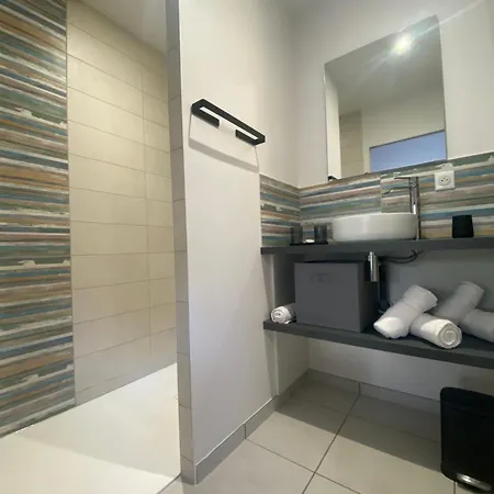 L'oustal Des Domes Guest house