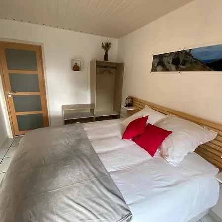 L'oustal Des Domes Guest house