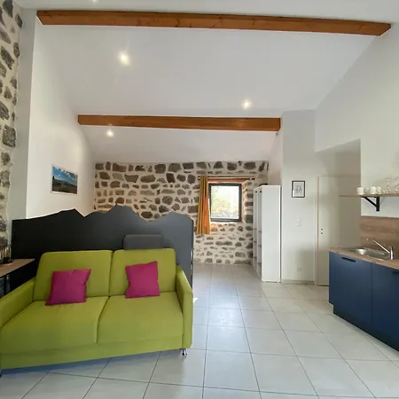L'oustal Des Domes Guest house *